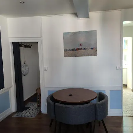 Le Saint Leonard...il Est Bleu Apartment *